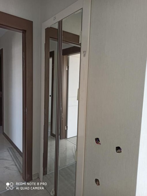  Giyinme Odası Kapı